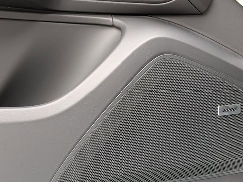 New 2025 Porsche Cayenne Turbo image 14