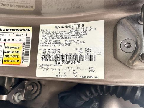 Used 2018 Lincoln Continental Select image 37