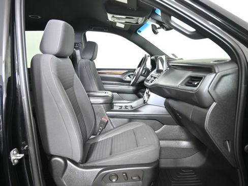 Used 2022 GMC Yukon SLE AWD/4WD image 13