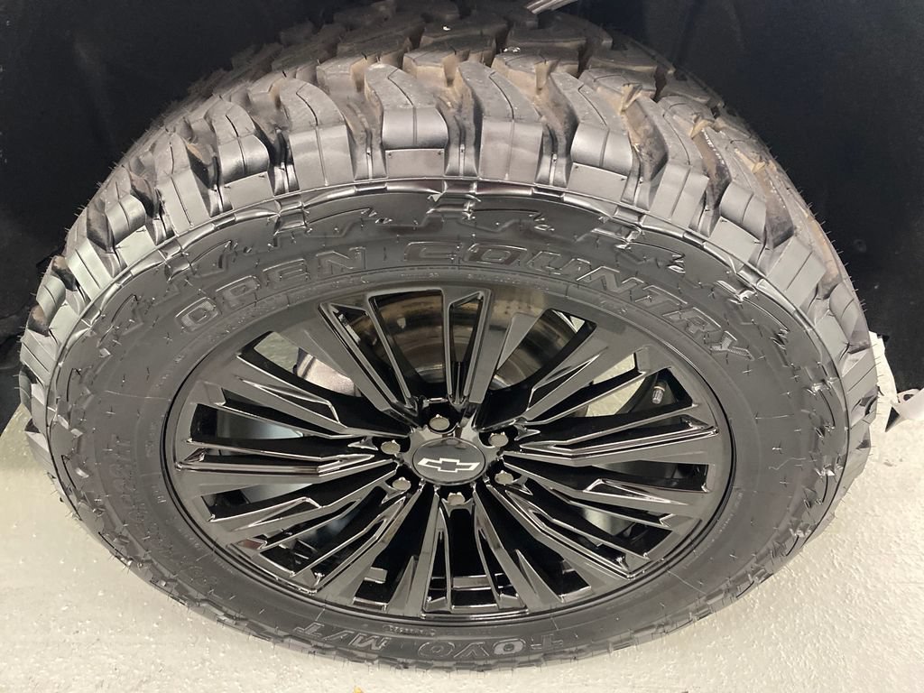 Used 2026 Chevrolet Silverado 1500 RST AWD/4WD image 4
