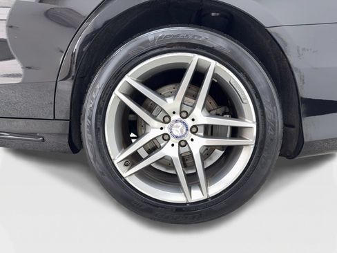 Used 2014 Mercedes-Benz S 550 Sedan w/ Sport Package image 51