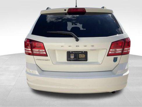 Used 2018 Dodge Journey SE w/ Popular Equipment Group FWD image 6