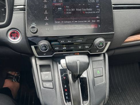 Used 2017 Honda CR-V EX-L image 3