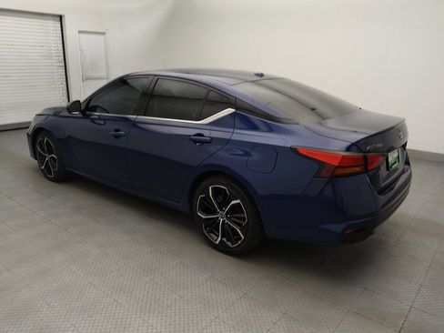 Used 2023 Nissan Altima 2.5 SR FWD image 3