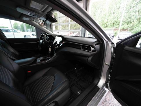 Used 2021 Toyota Camry SE FWD image 25