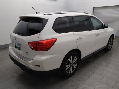 Used 2017 Nissan Pathfinder SV w/ Trailer Tow Package AWD/4WD image 9