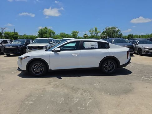 New 2026 Kia K4 FWD image 5