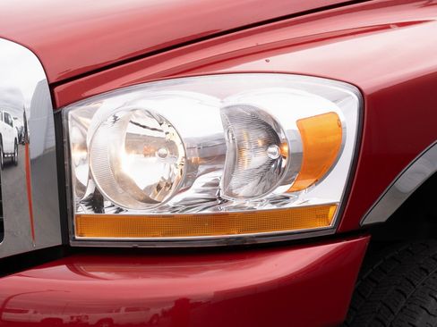 Used 2006 Dodge Ram 2500 Truck SLT w/ Quad Cab Big Horn Value Group image 18