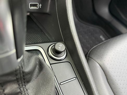 Used 2019 Volkswagen Jetta SEL w/ Cold Weather Package FWD image 49