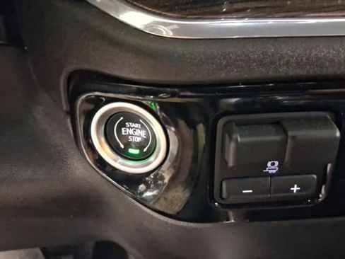 Used 2023 Chevrolet Silverado 1500 RST image 26