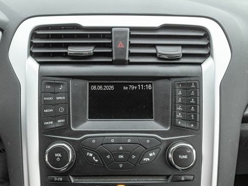 Used 2013 Ford Fusion SE FWD image 16