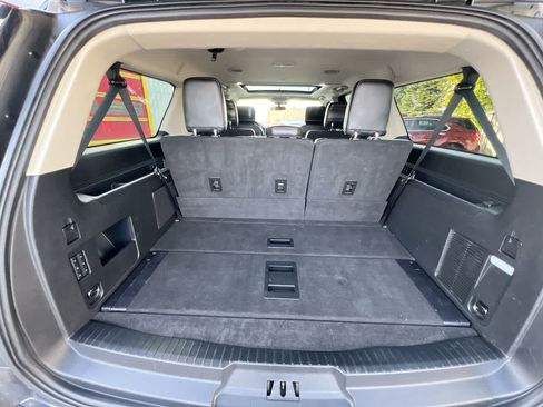 Used 2019 Ford Expedition Max Platinum AWD/4WD image 25
