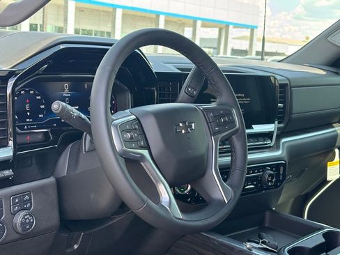 Used 2025 Chevrolet Silverado 2500 LTZ w/ Trail Boss Package AWD/4WD image 6