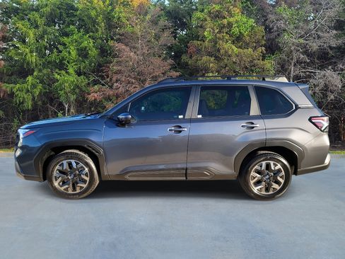 Certified 2025 Subaru Forester Premium image 21