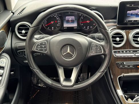 Used 2016 Mercedes-Benz GLC 300 image 24