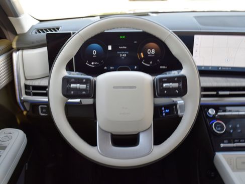 Used 2024 Hyundai Santa Fe Calligraphy FWD image 6