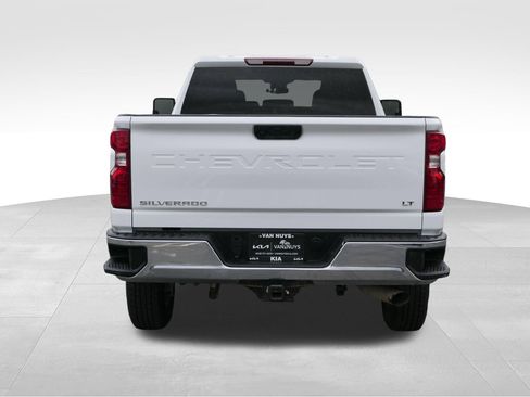 Used 2025 Chevrolet Silverado 2500 LT w/ Convenience Package AWD/4WD image 5
