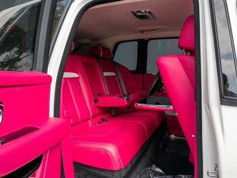 Used 2025 Rolls-Royce Cullinan image 61