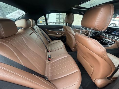 Used 2017 Mercedes-Benz E 300 image 15