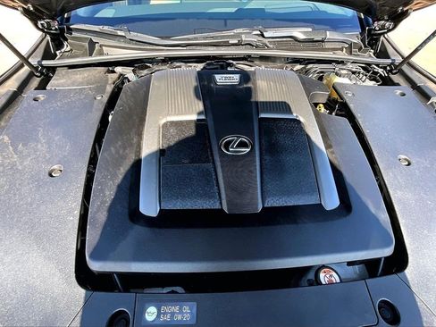 Used 2022 Lexus LS 500 image 9