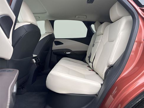 Certified 2024 Lexus RX 350 Premium w/ Accessory Package (K3) image 21