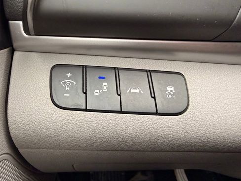 Used 2019 Hyundai Elantra SEL image 21