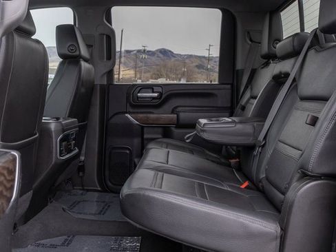 Used 2021 GMC Sierra 3500 Denali w/ Denali Ultimate Package image 8