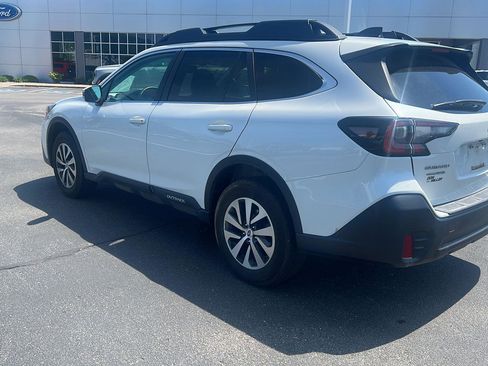 Used 2021 Subaru Outback Premium w/ Popular Package #1 AWD/4WD image 10