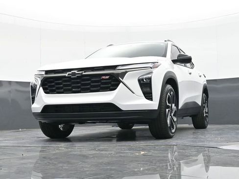 New 2026 Chevrolet Trax RS w/ Sunroof Package image 53