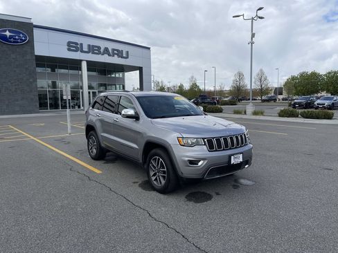 Used 2021 Jeep Grand Cherokee Limited AWD/4WD image 2