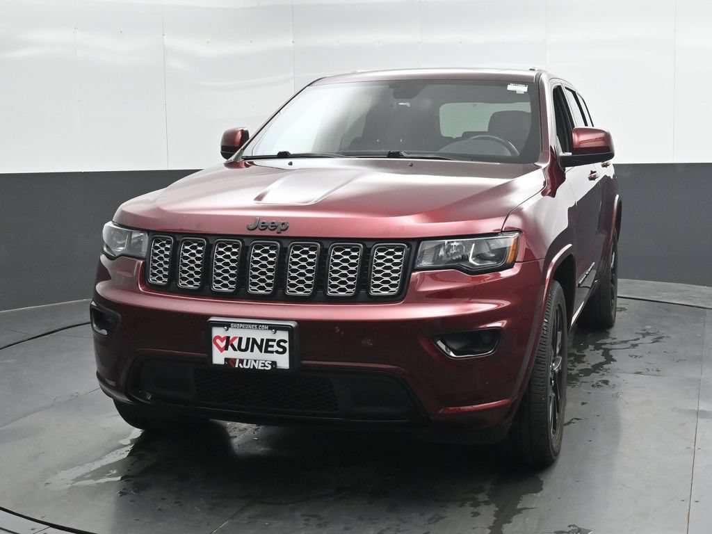 Used 2020 Jeep Grand Cherokee Altitude AWD/4WD image 6
