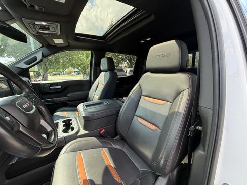 Used 2021 GMC Sierra 1500 AT4 w/ AT4 Preferred Package AWD/4WD image 11