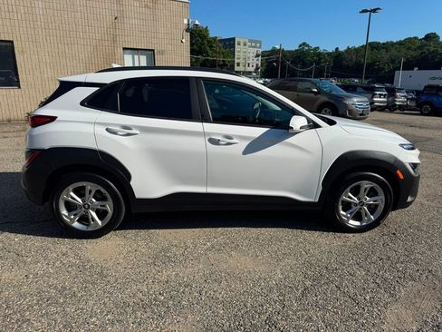 Used 2023 Hyundai Kona SEL w/ Cargo Package AWD/4WD image 7