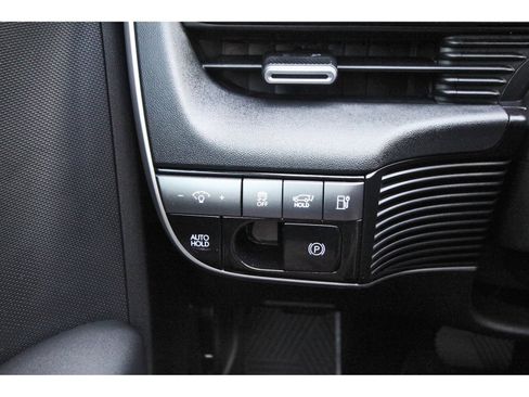 Used 2025 Hyundai Ioniq 5 SEL image 22