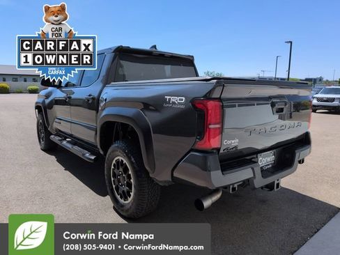 Used 2025 Toyota Tacoma TRD Off-Road AWD/4WD image 5