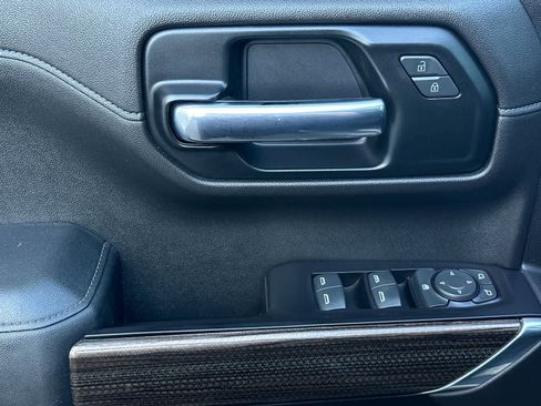 Used 2020 Chevrolet Silverado 1500 LT Trail Boss AWD/4WD image 13