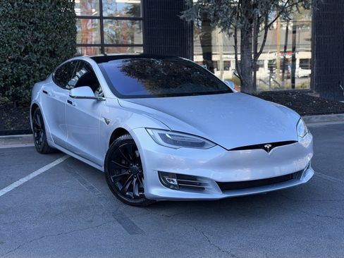 Used 2017 Tesla Model S 75 image 7