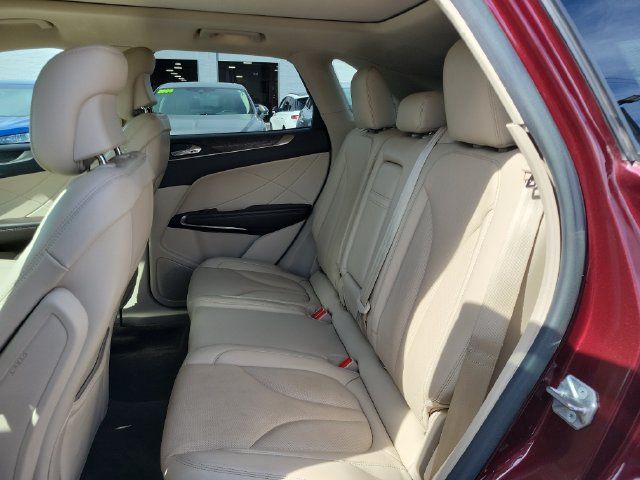 Used 2017 Lincoln MKC Reserve w/ Lincoln MKC Climate Package AWD/4WD image 22