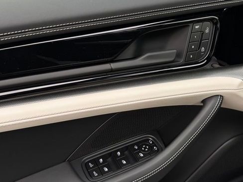 New 2026 Porsche Panamera 4 image 14