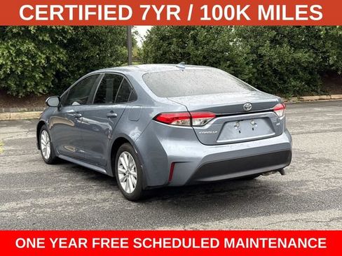 Used 2025 Toyota Corolla LE w/ LE Premium Package FWD image 4