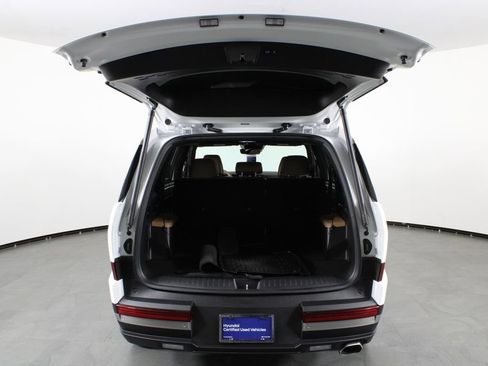 Used 2025 Hyundai Santa Fe Limited FWD image 17