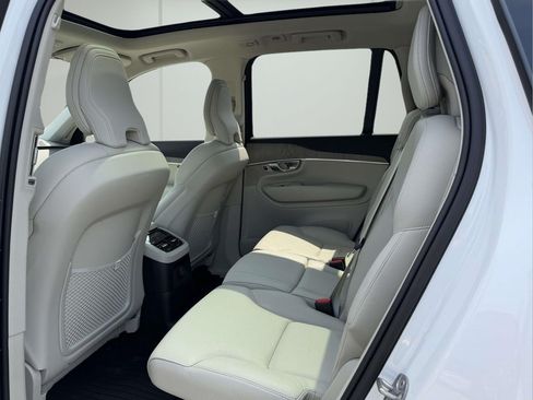 Used 2024 Volvo XC90 T8 Plus w/ Protection Package AWD/4WD image 14