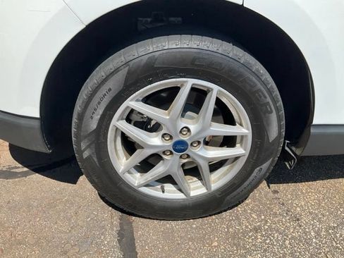 Used 2022 Ford Edge SEL w/ Convenience Package AWD/4WD image 11
