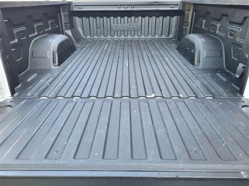 Used 2023 Chevrolet Silverado 1500 High Country w/ High Country Premium Package image 33