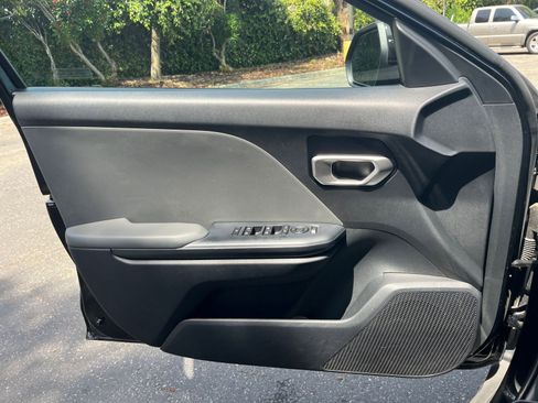 Used 2025 Kia K4 FWD image 18