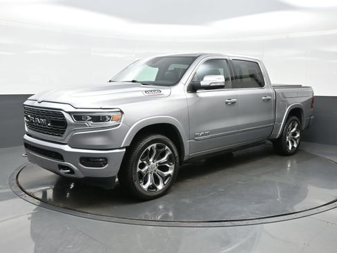 Used 2022 RAM 1500 Limited AWD/4WD image 2