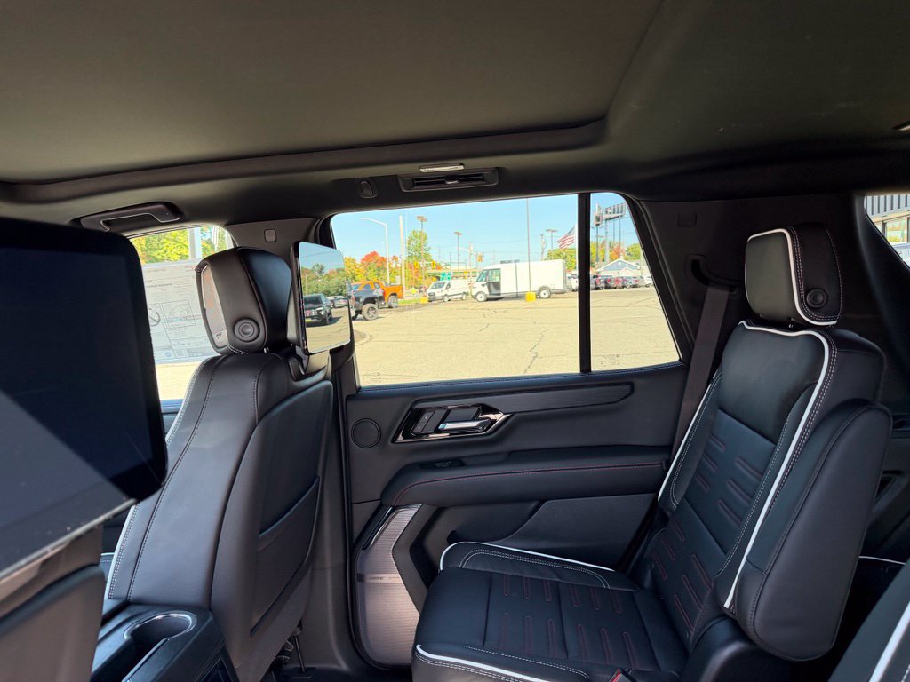 New 2027 GMC Yukon AT4 Ultimate AWD/4WD image 15