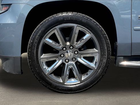 Used 2015 Chevrolet Suburban LTZ AWD/4WD image 33