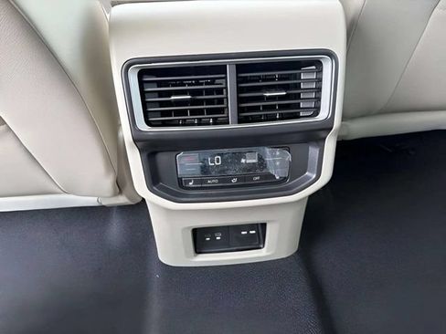 New 2026 Volkswagen Atlas SEL Premium R-Line AWD/4WD image 6