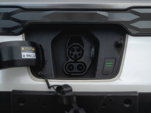 Used 2023 Kia Niro Wind FWD image 11